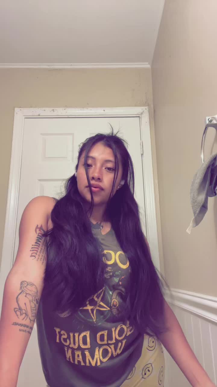 @MALUCHY 🕷️🖤🐺