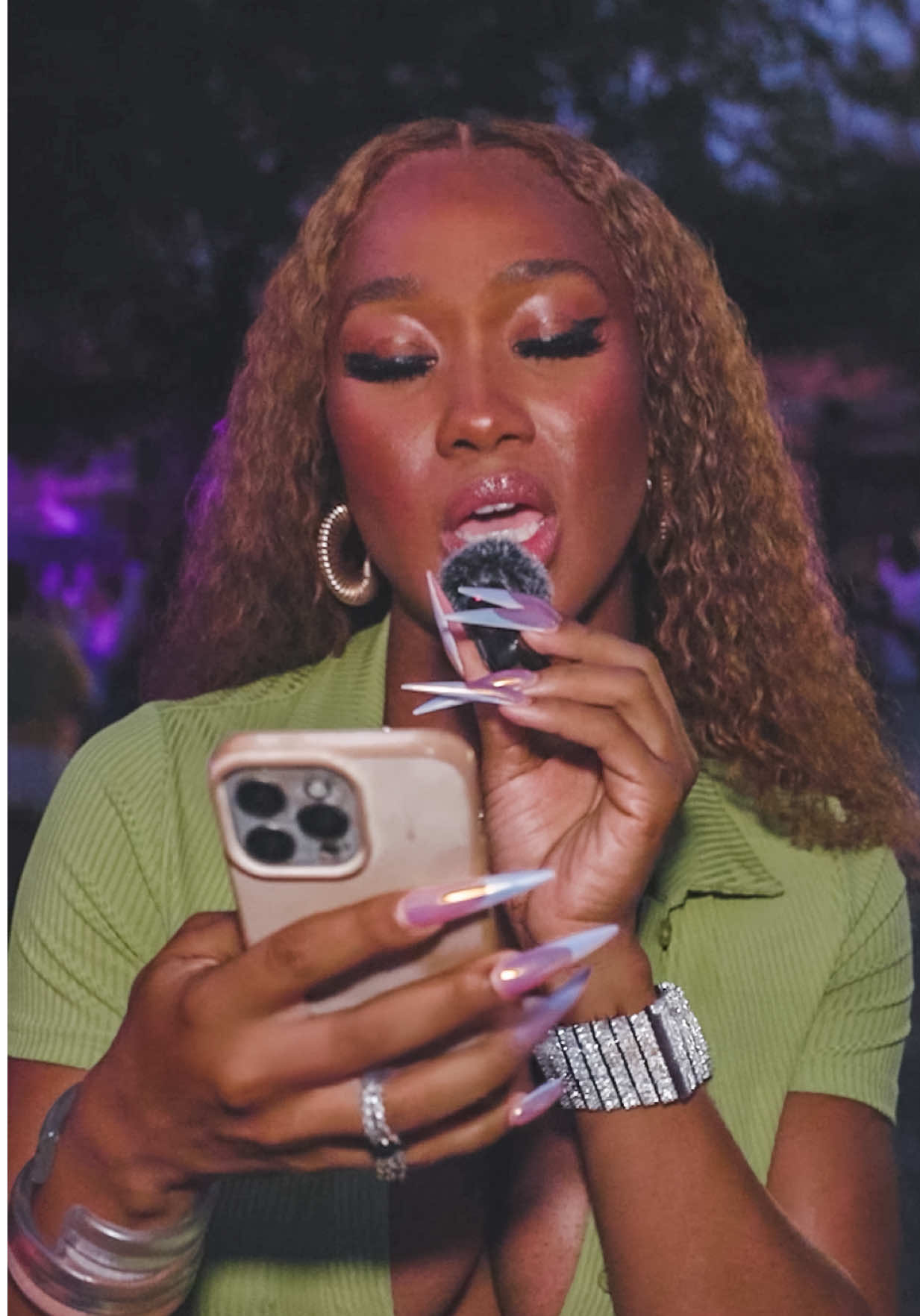 @The Frontal Queen