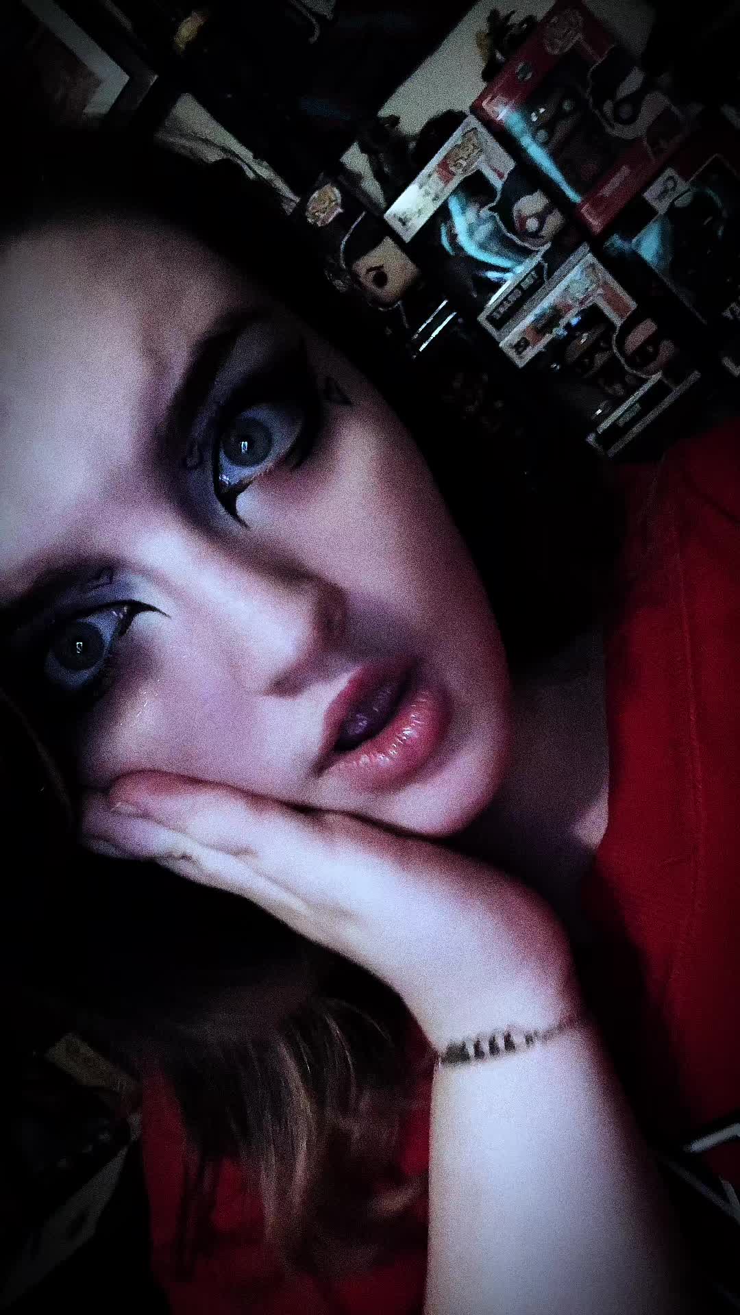 @Makeup_Show_Horror_Tell