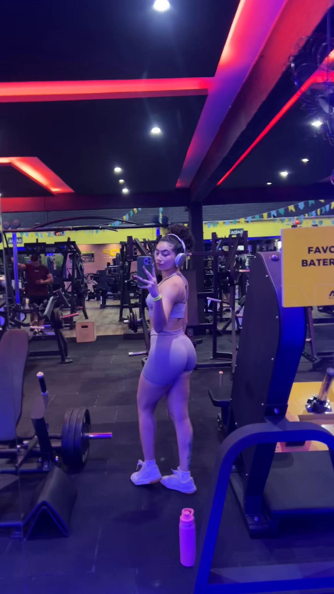 @Karina Barbosa ✌🏻