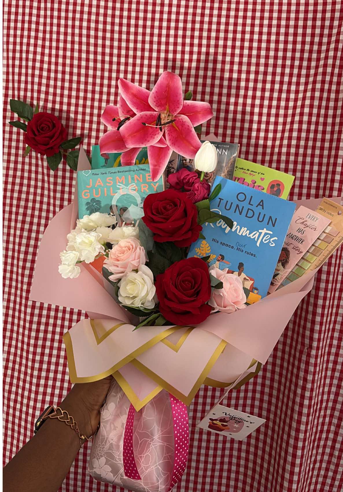 @readswithchi