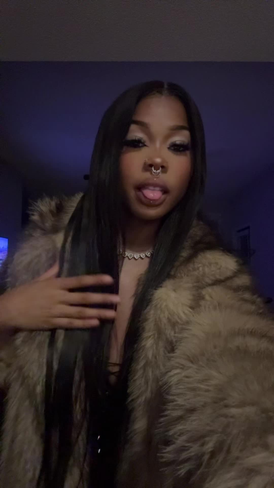 @Sienna Rae❦