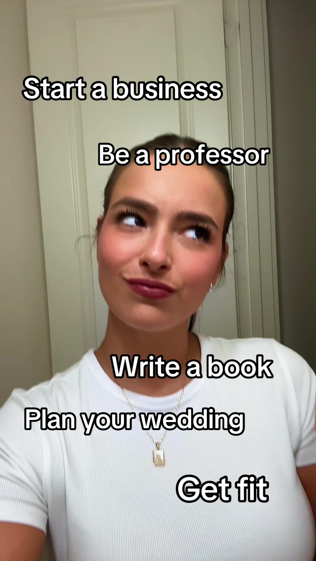 @Sarah Carvajal | Author