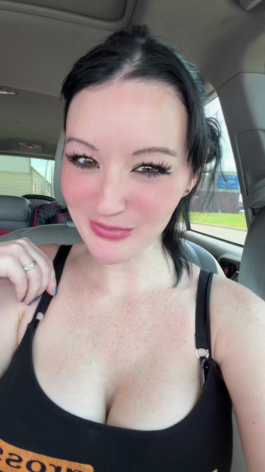 @baddiexoxo1995