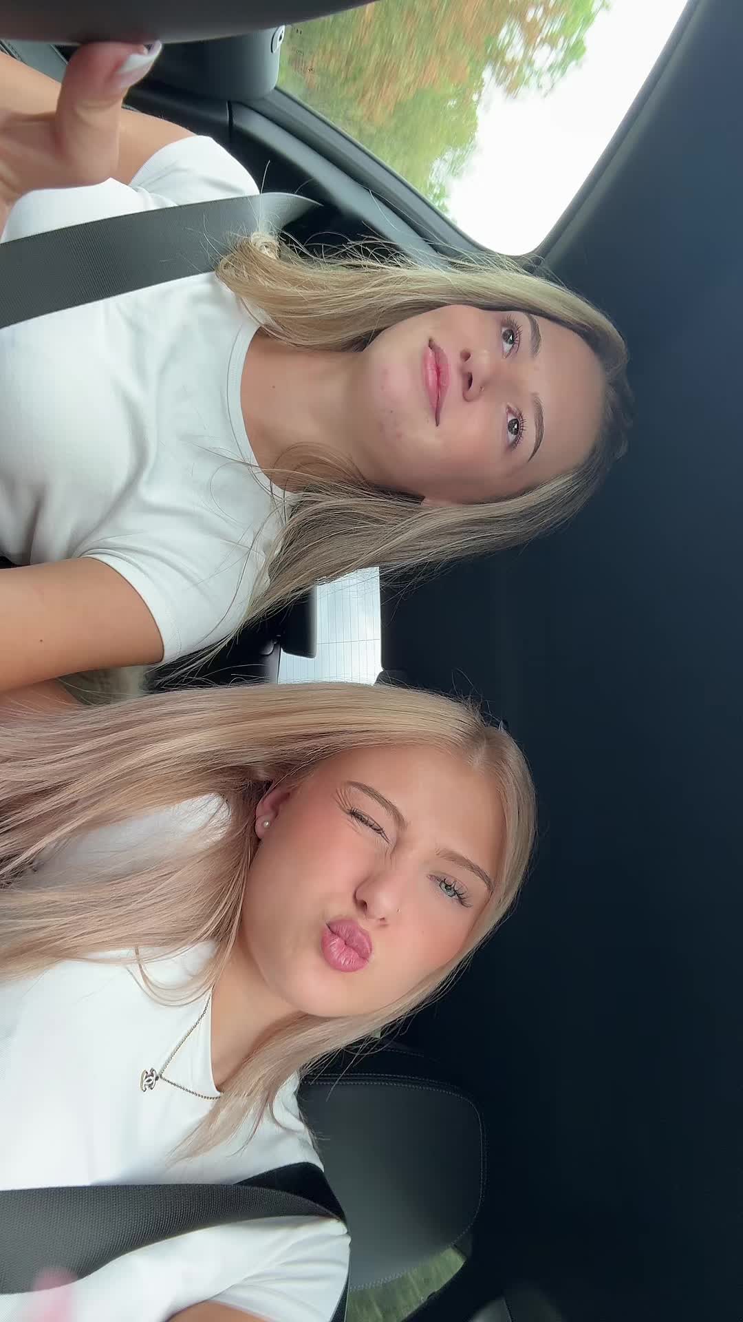 @lauramarie
