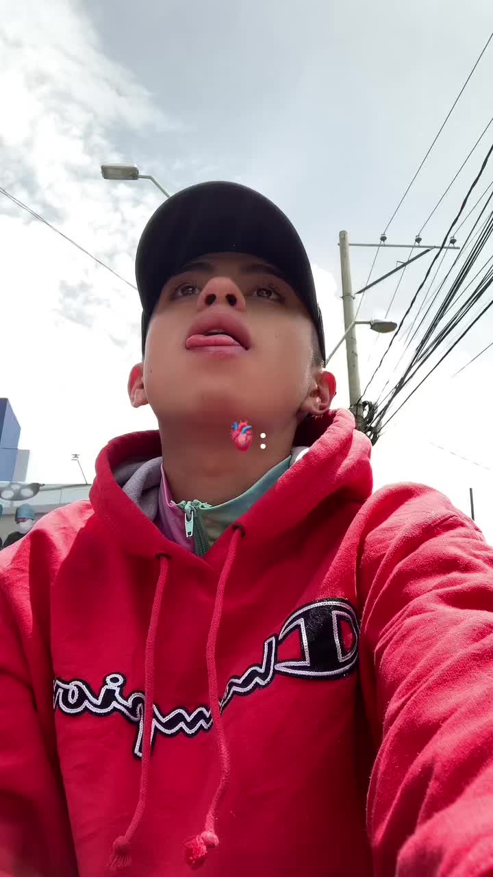 @🤴🏻.