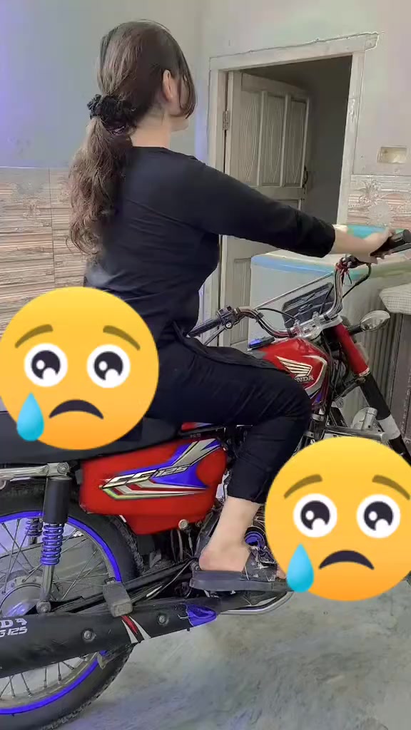 @𝑰𝑸𝑹𝑨,𝑳𝑨𝑯𝑶𝑹𝑰