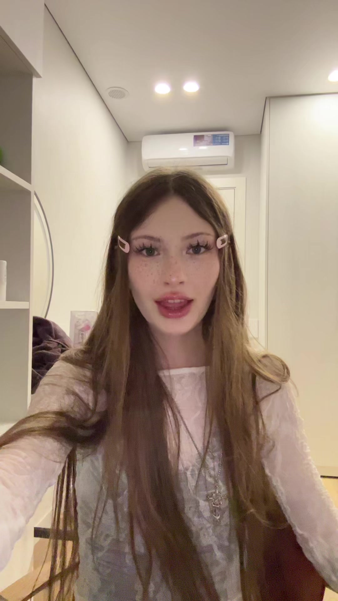 @элинотси