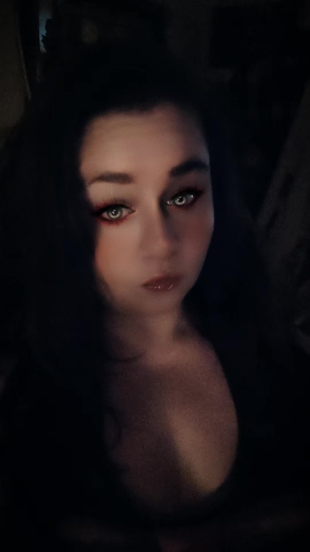 @hellfireprincessbrittbrat😈🥀