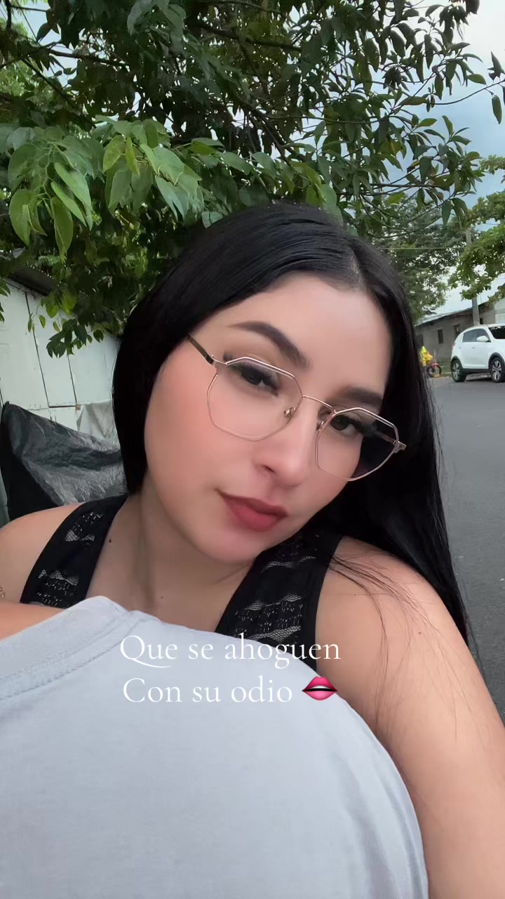 @Nicole