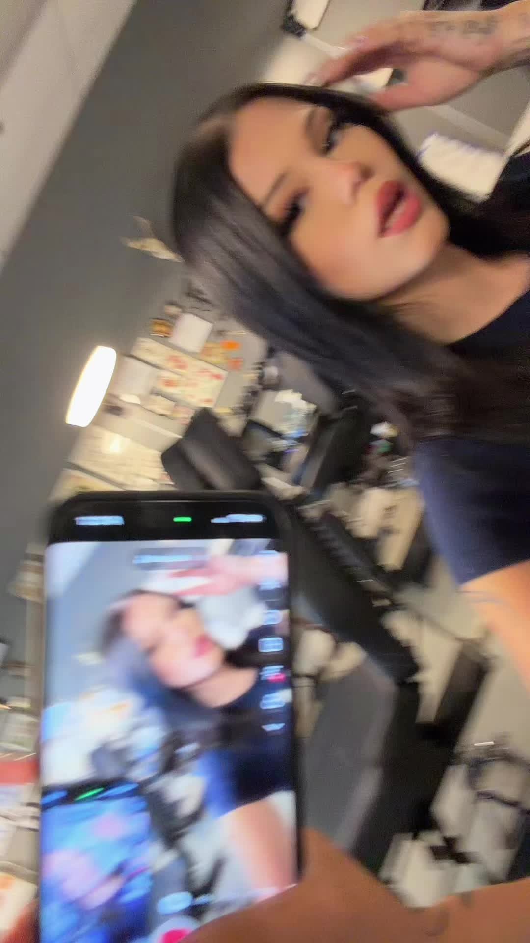 @mia