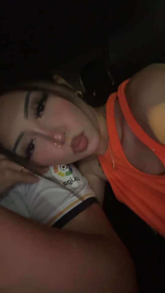 @𝑀𝒾𝒶 𝒷𝑒𝓁𝓁𝒶 𝓇𝑜𝓈𝑒