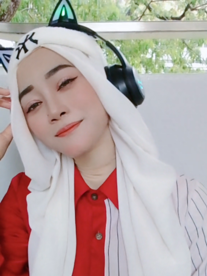@Q̳U̳E̳E̳N̳🎀_ⓁⒶⓂⓅⓊⓃⒼ🍂✿્͜͡🦋.⋆