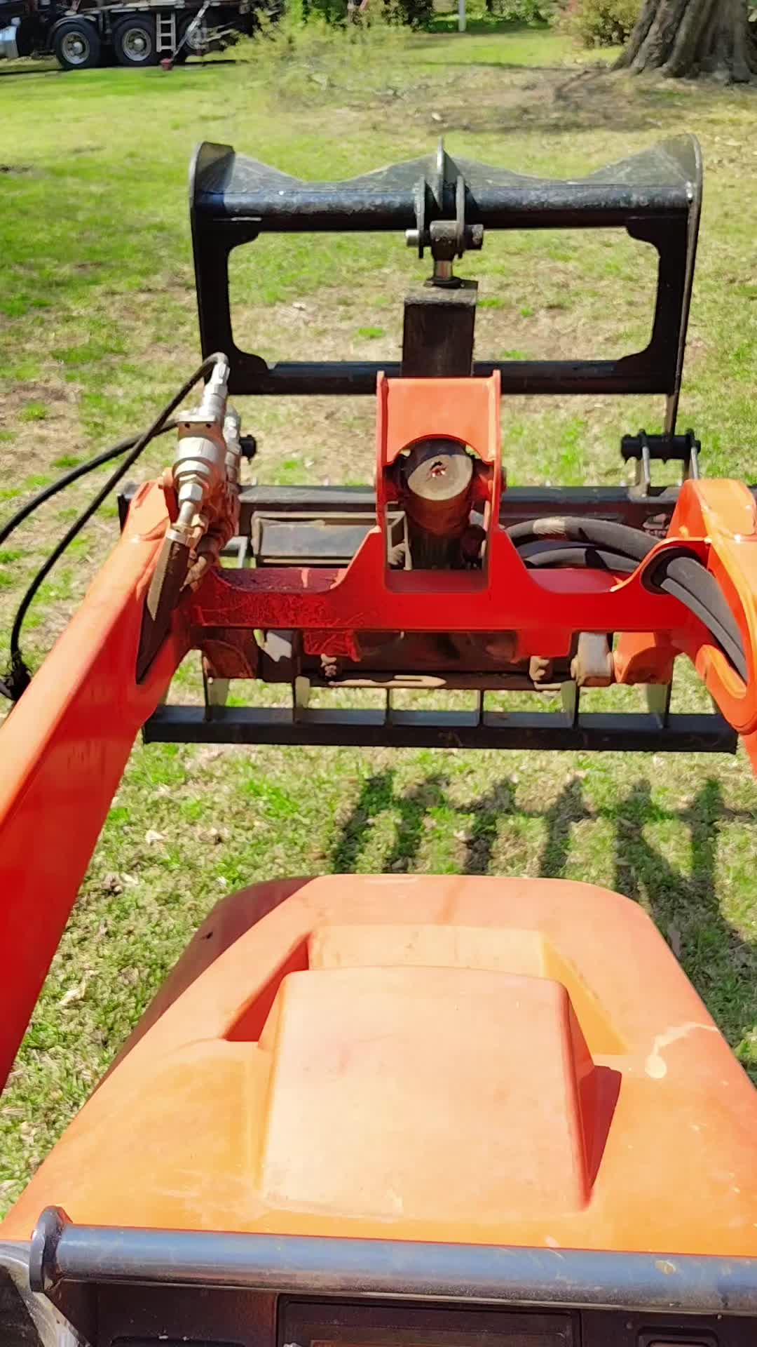 @R&G tree and landscaping