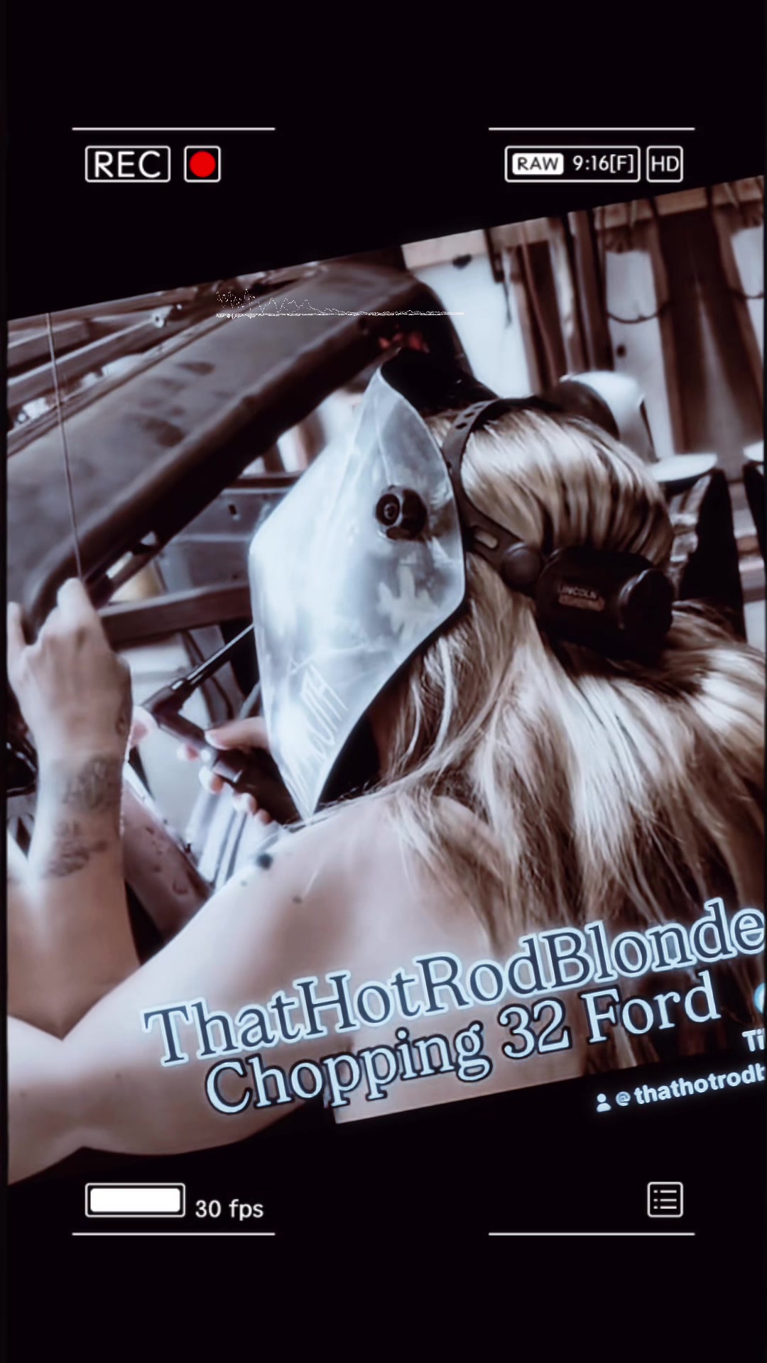 @ThatHotRodBlonde