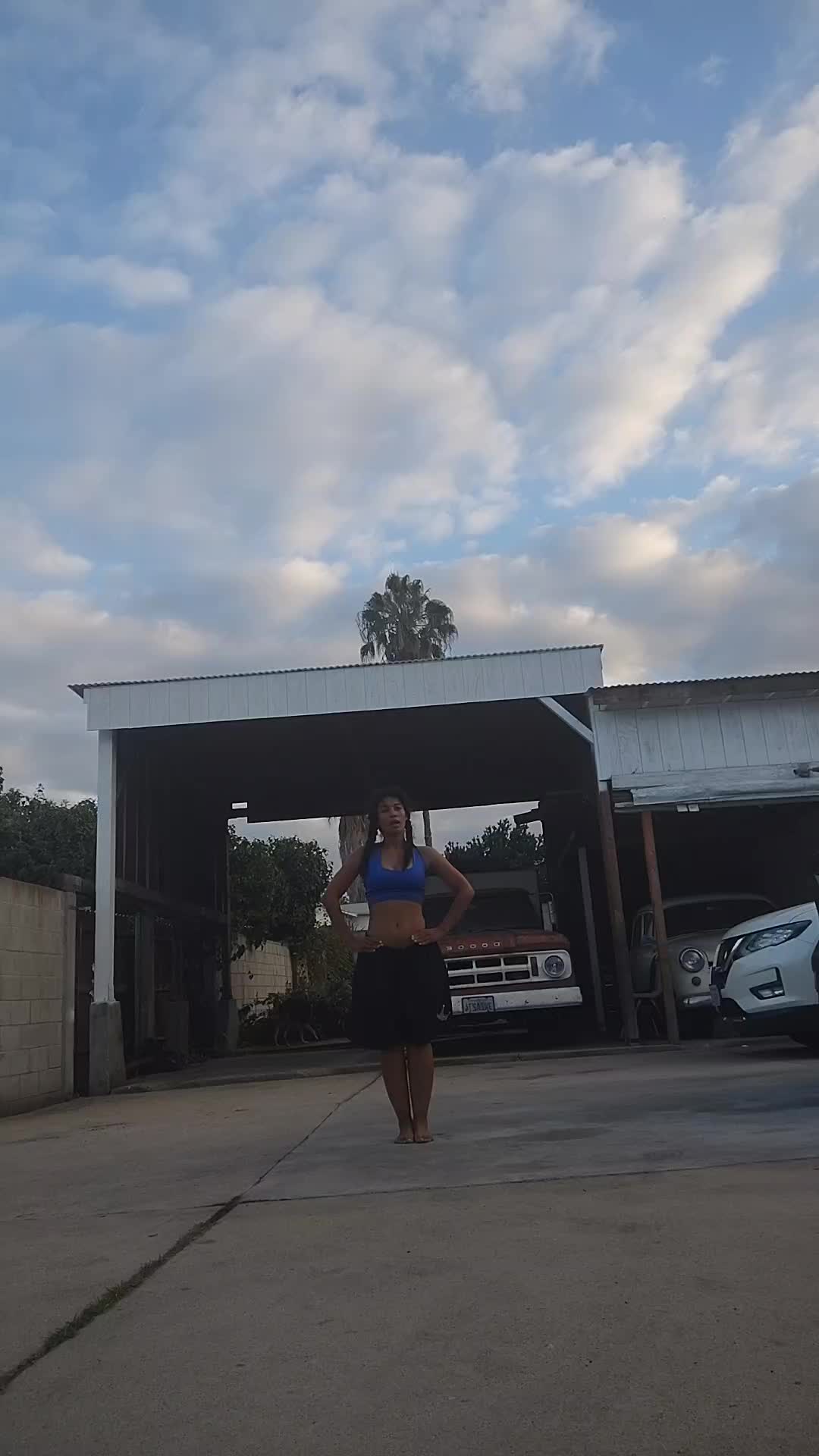 @Thicky_Hippie
