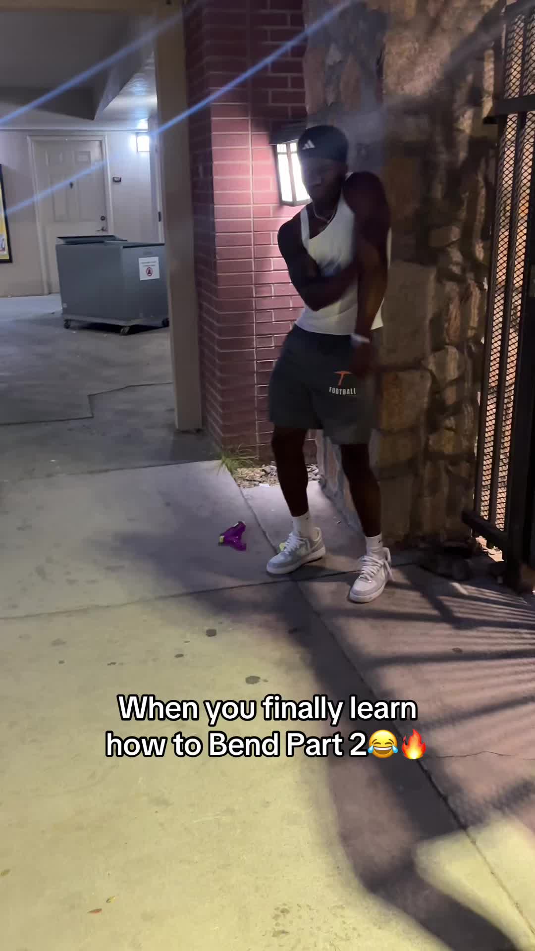 @Laarayy