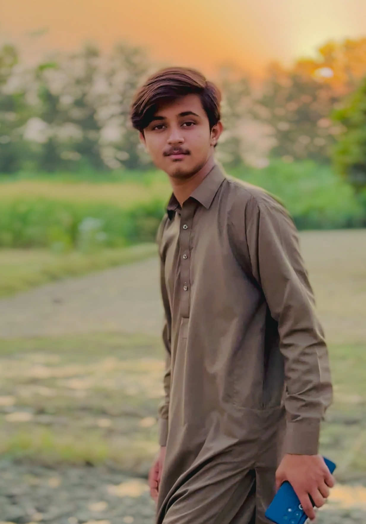 @🥀سردارملک شاویز کانجو🥰