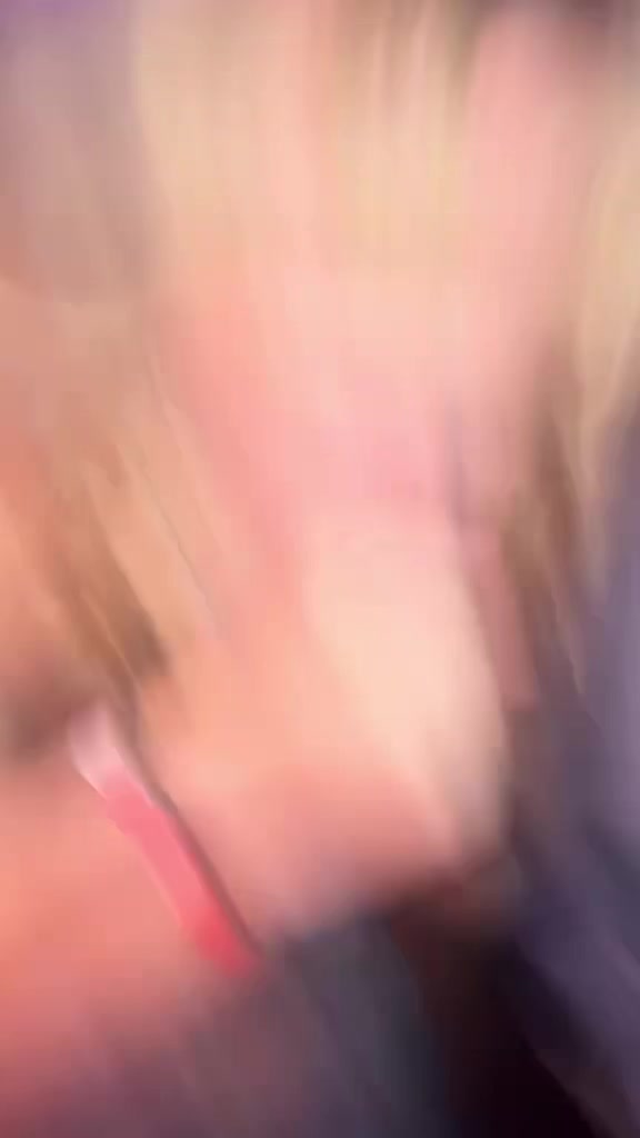 @dee