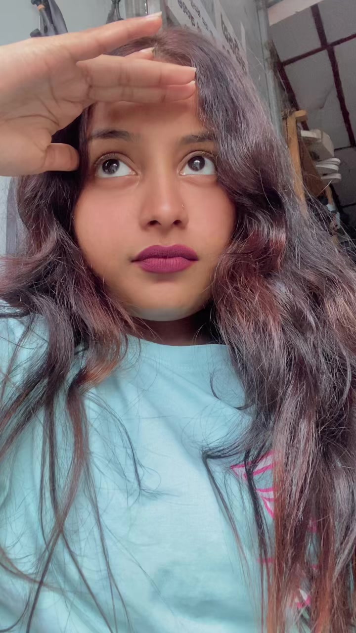 @ℒ𝒶𝓋𝒶 𝒢𝒾𝓇𝓁 🦄❤️🔥💋