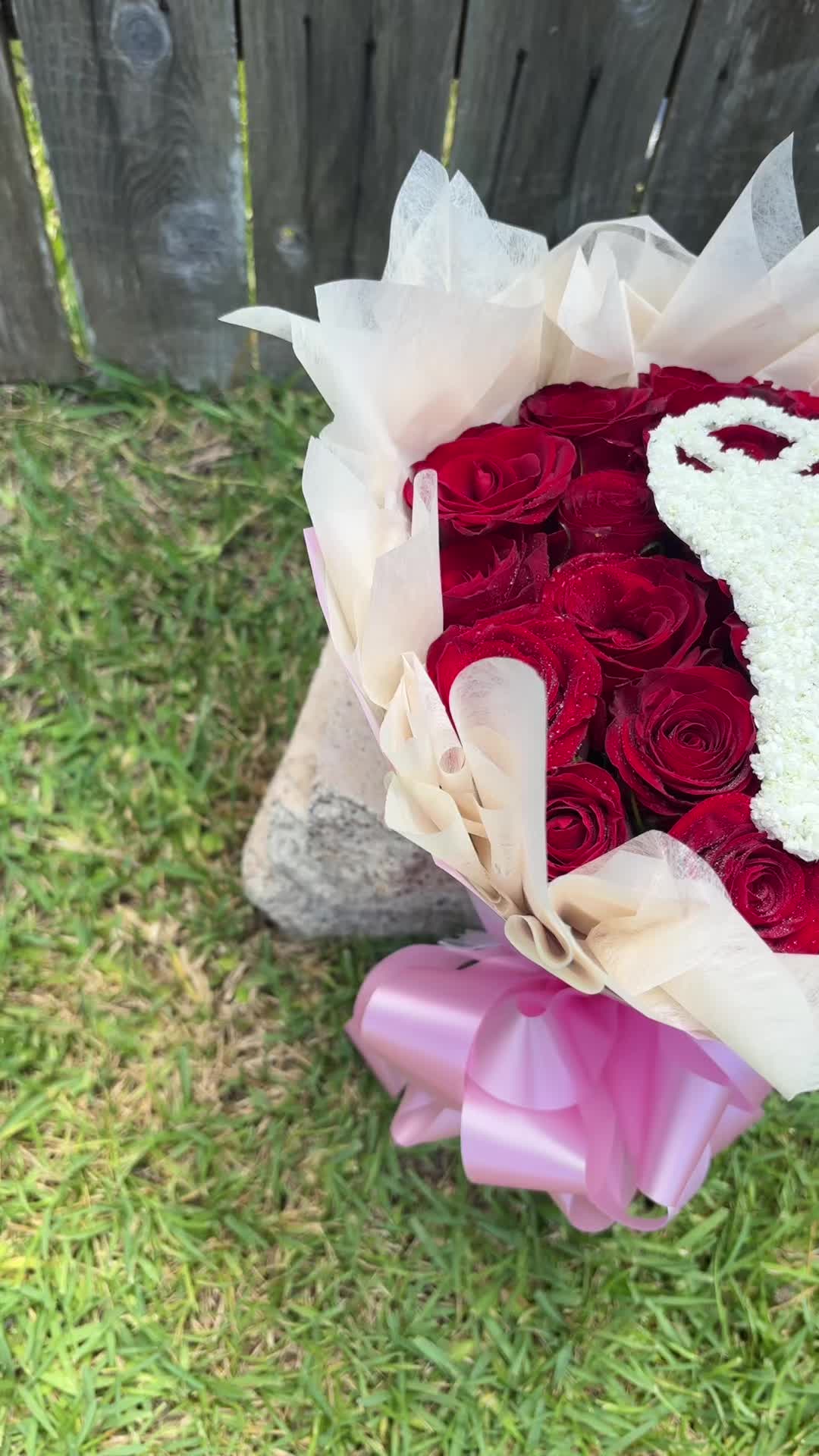 @floriebouquets