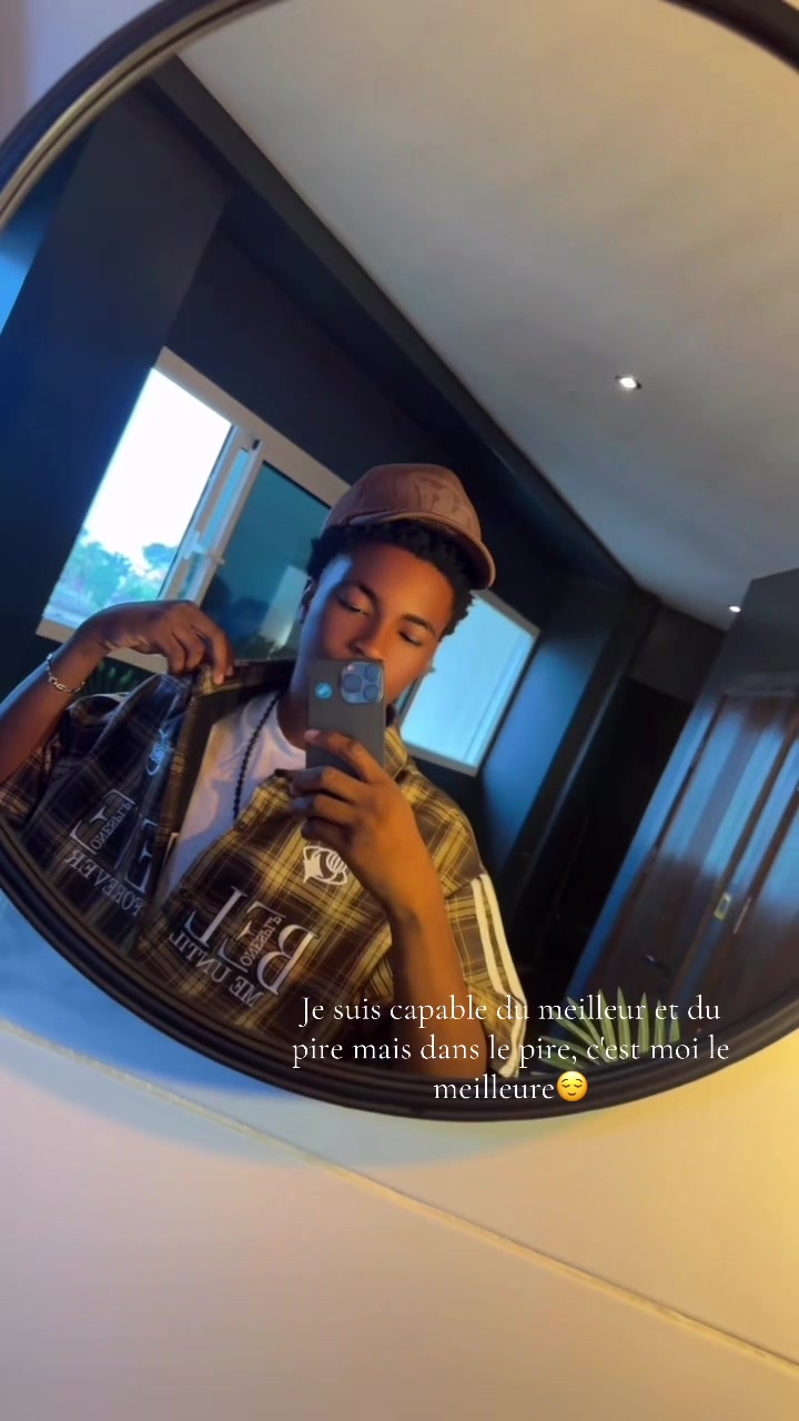 @𝓜𝓪𝓮̈𝓵🧑🏽🦱🀄️