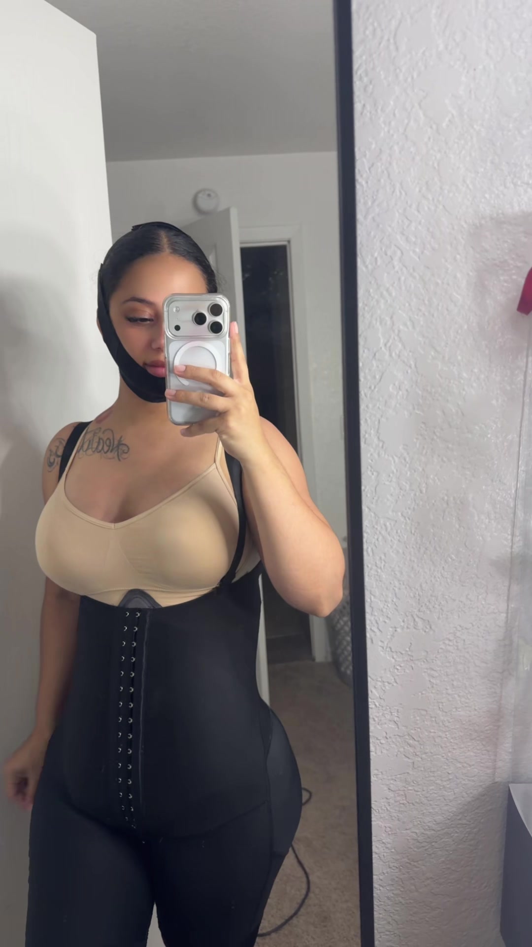 @Melymel96