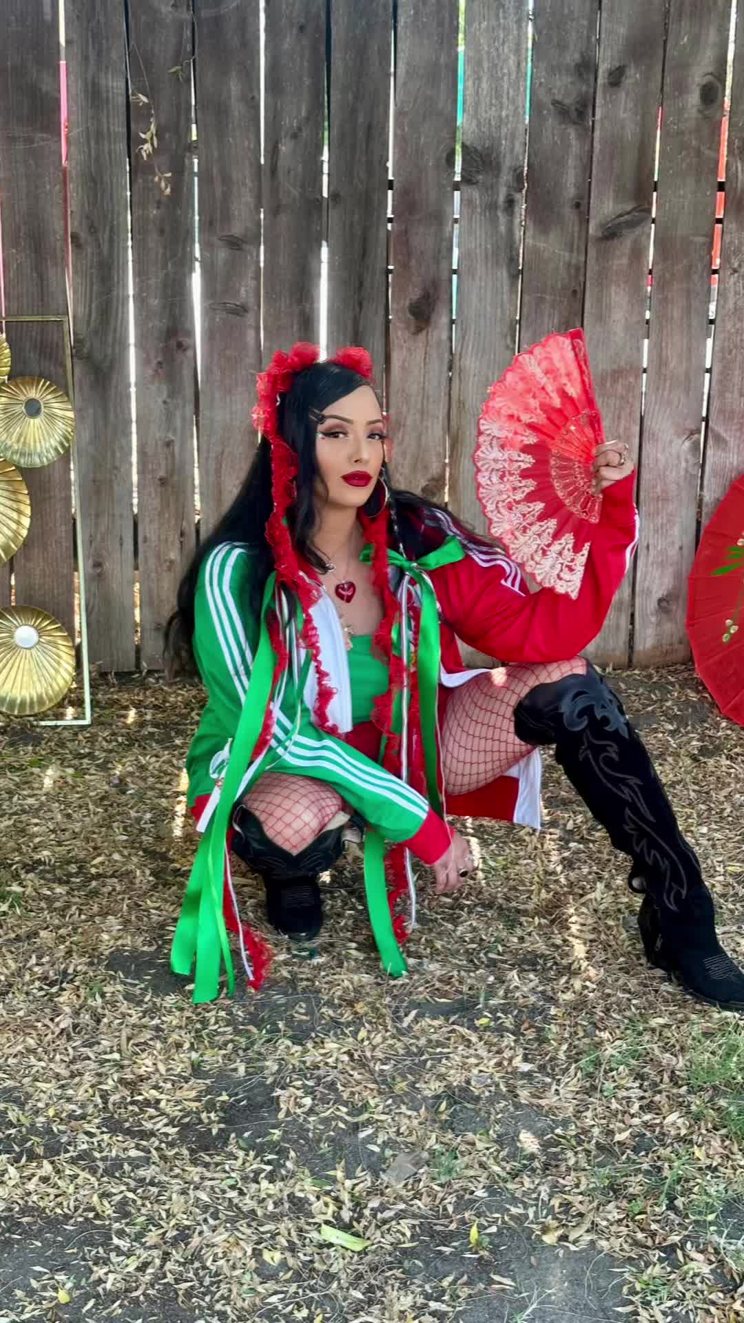 @TheSexyLexy