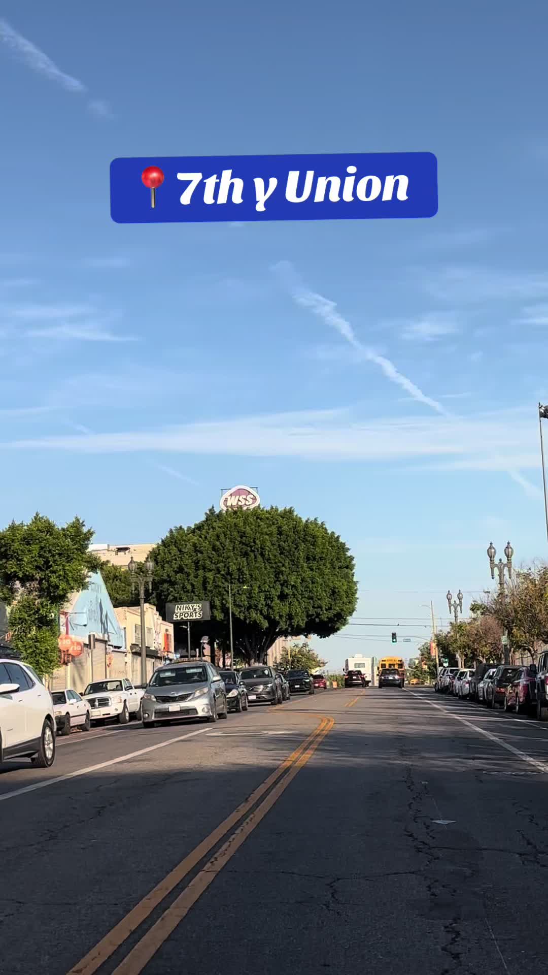 @callesdelosangeles