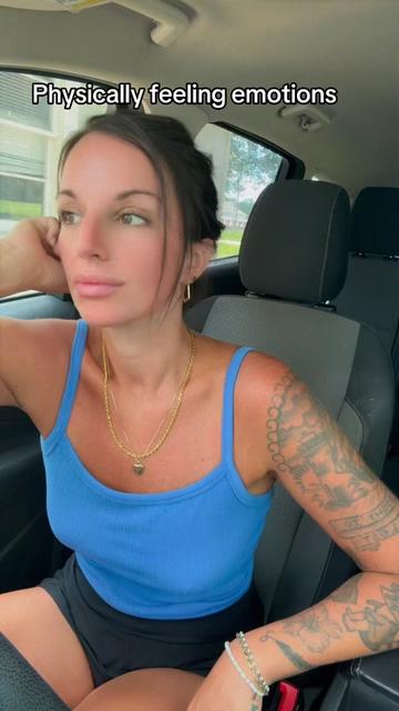 @🐊Ash🌷