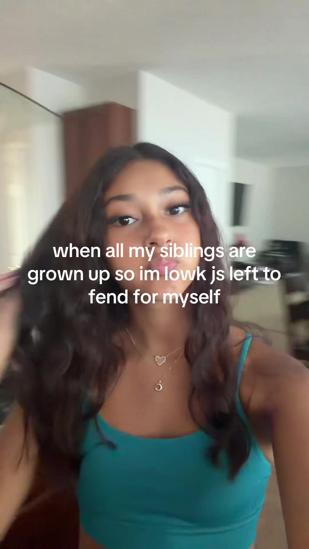 @⃟