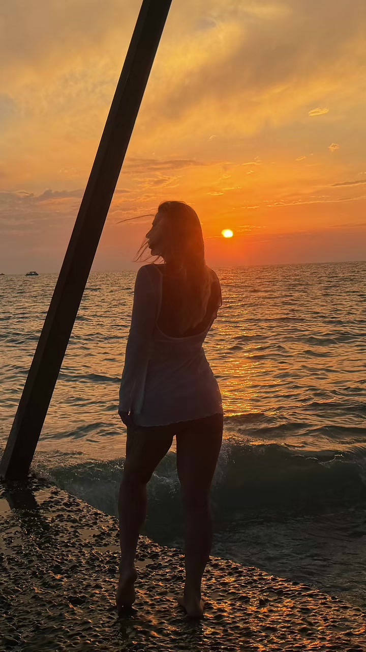@helenaamadz