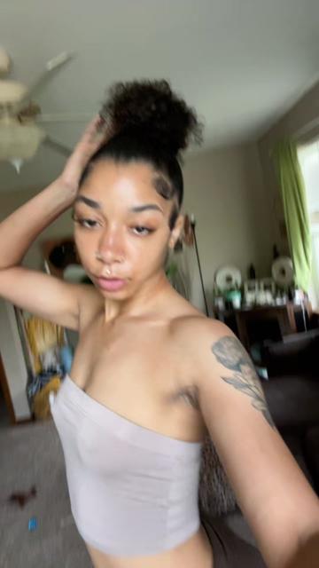 @🧚🏽&zwj;♀️🌻Nieja Love🌻🧚🏽&zwj;♀️