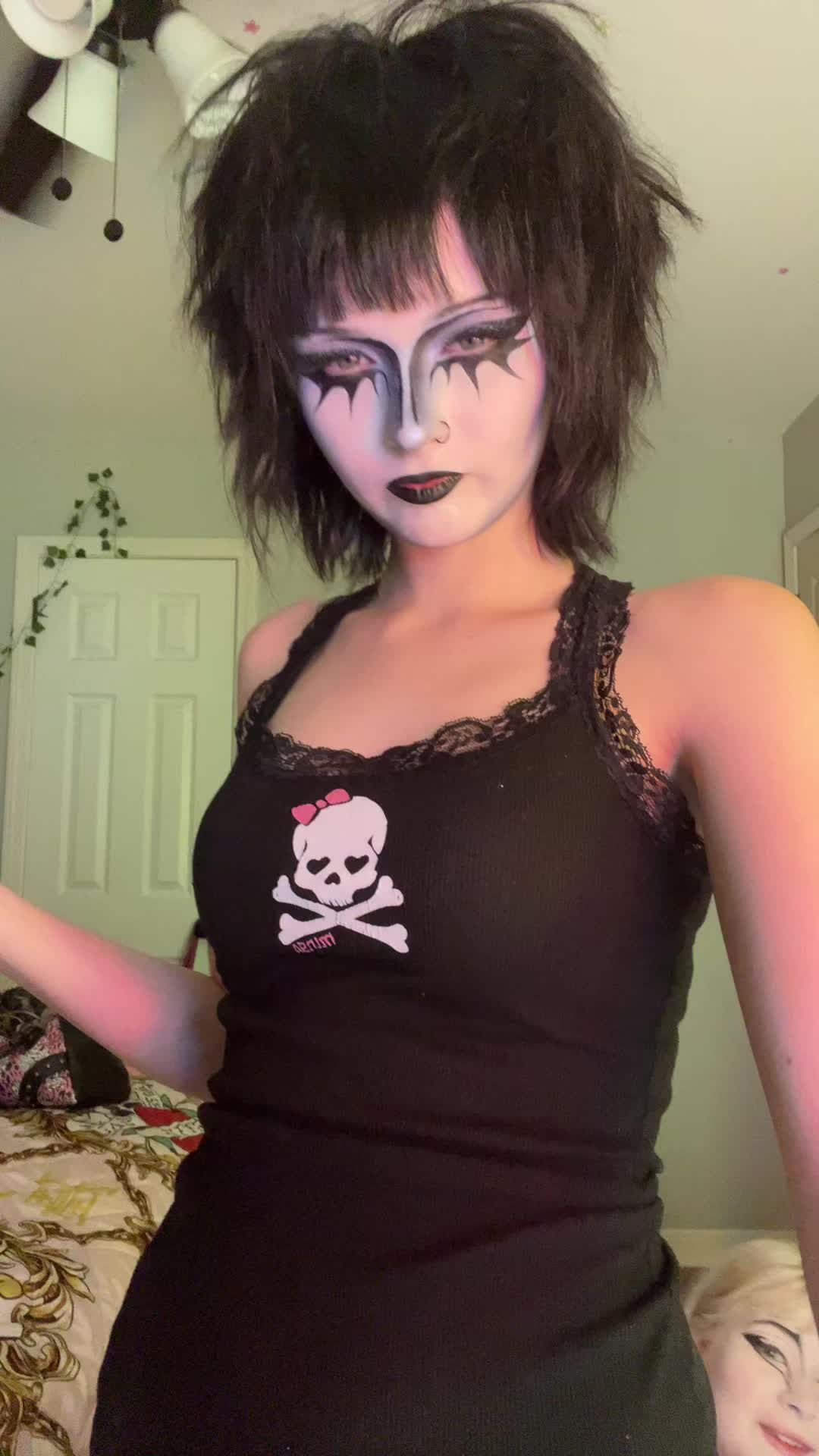 @emo