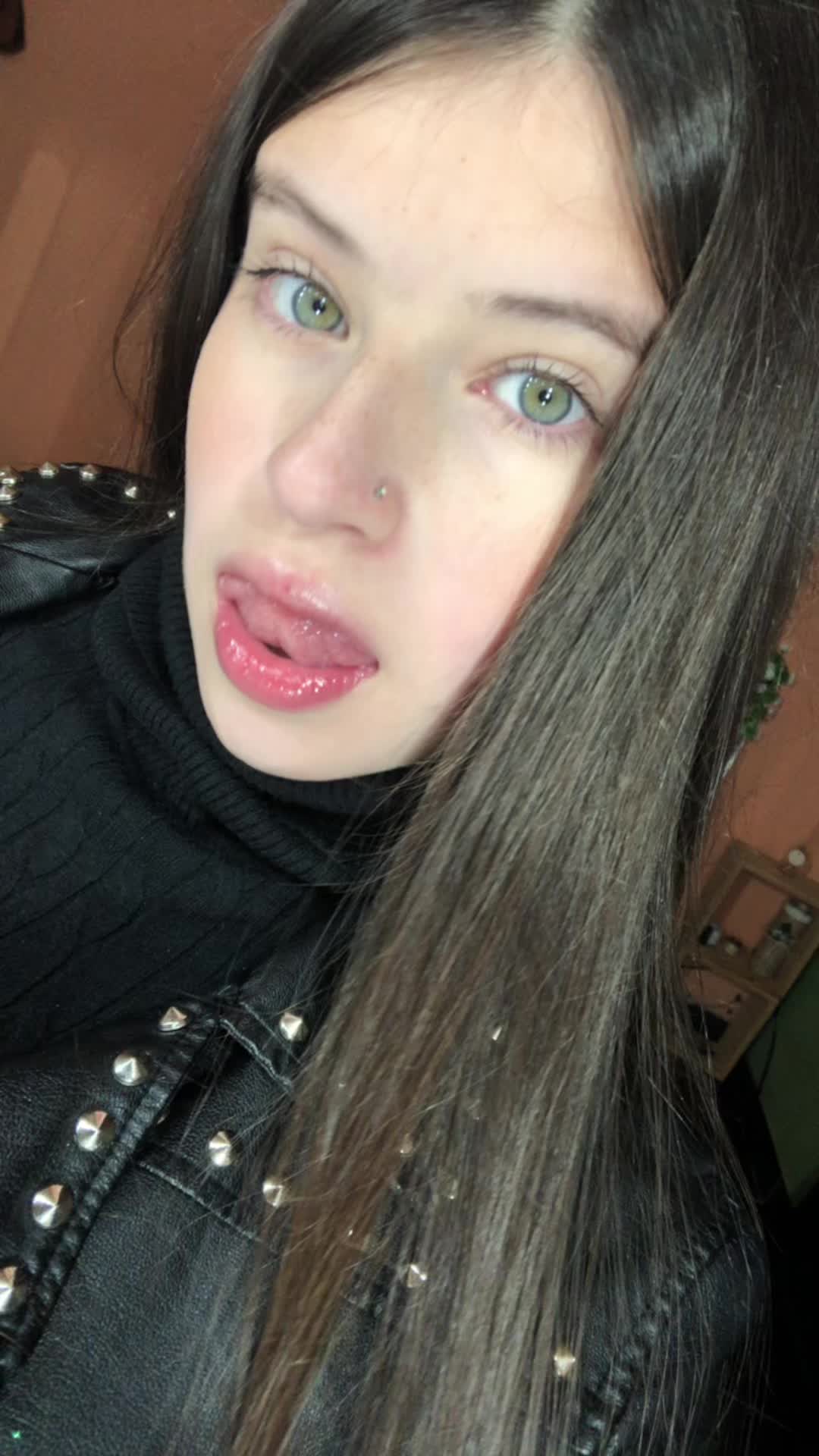 @abruu