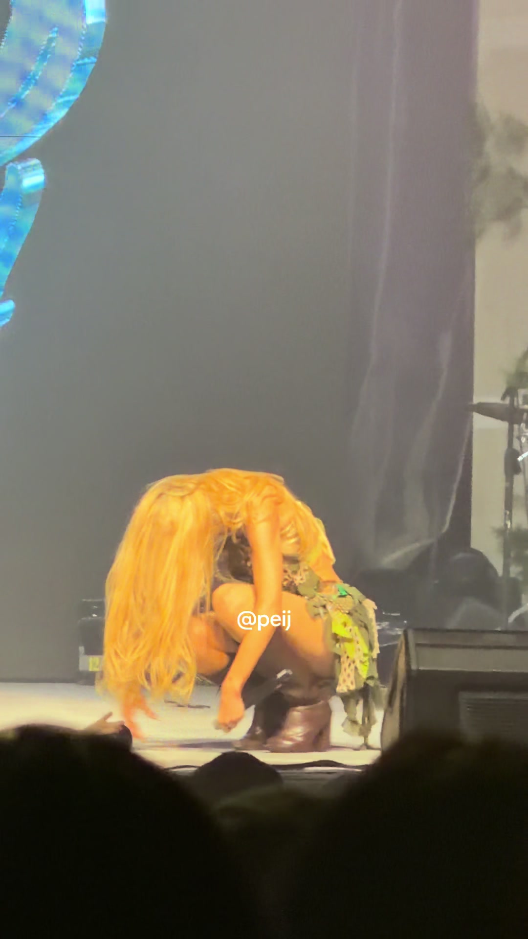 @Peij