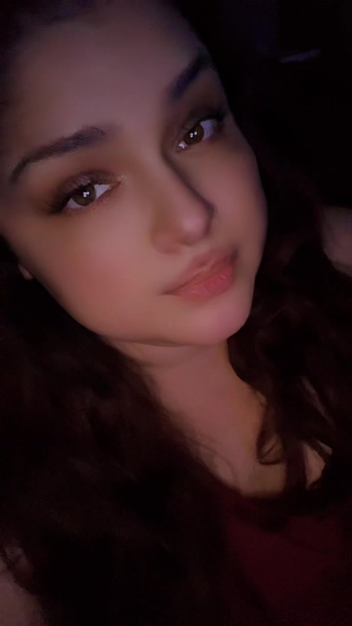 @AnGee_