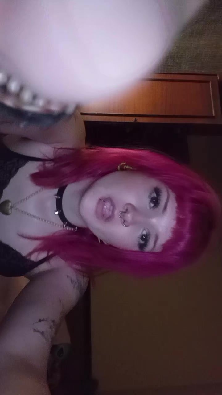 @крапива
