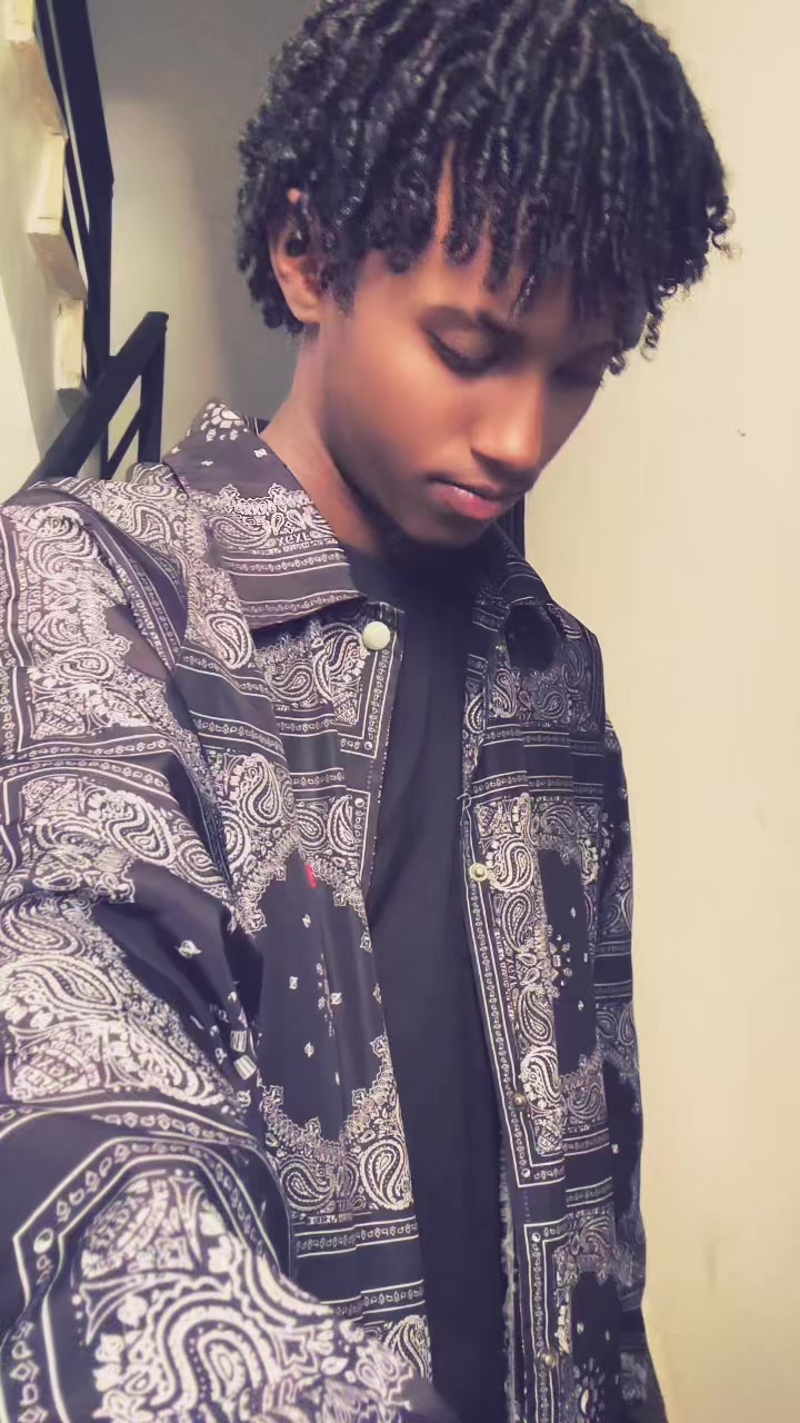 @ዑመተ ቀሽቲ🧞♂️🥤🤴