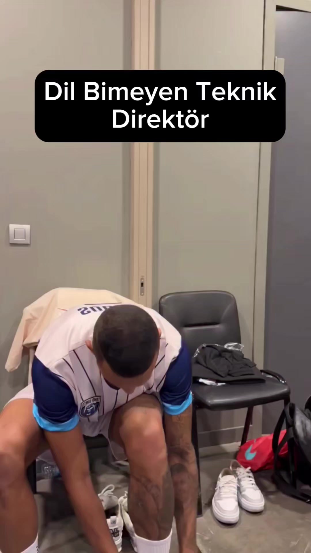 @Twitch Molasi