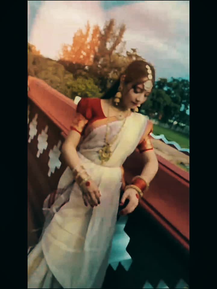 @•┈✤⋆⃝𝄞🕊️Cute^pakhi🕊️𝄞⋆⃝✤
