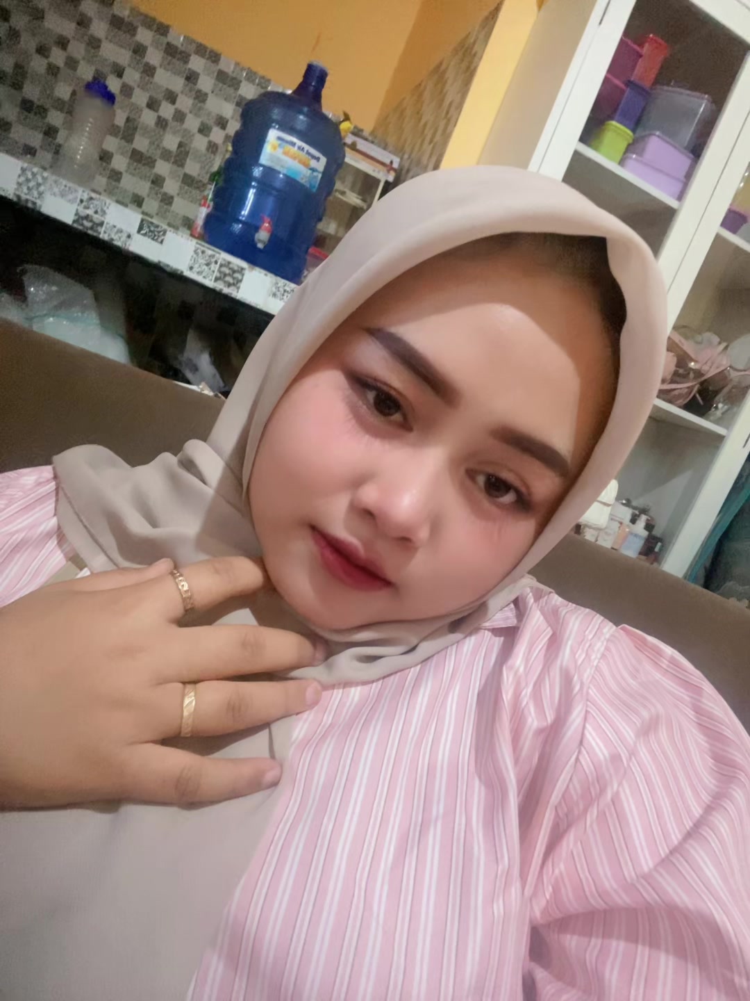 @ahonggg_