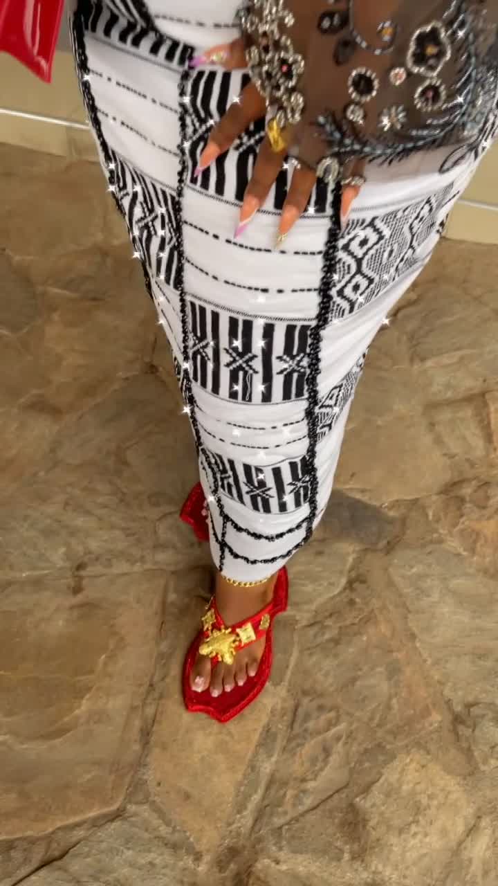 @Lyk_A_Royal