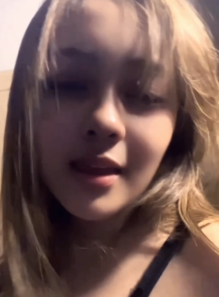 @￴
