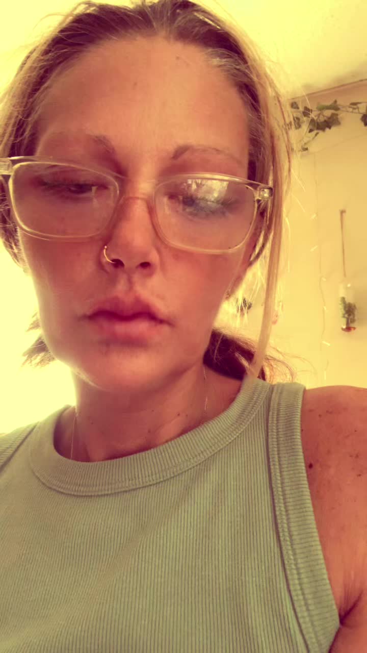 @Clickclackchiclets