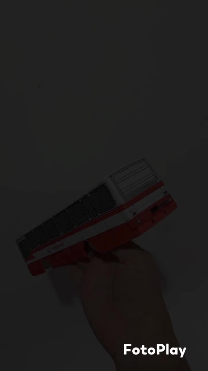 @Allf. Omnibus miniaturas