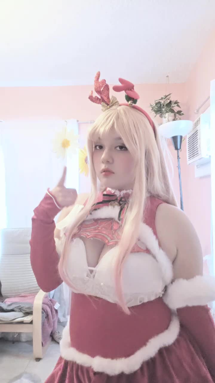 @<3