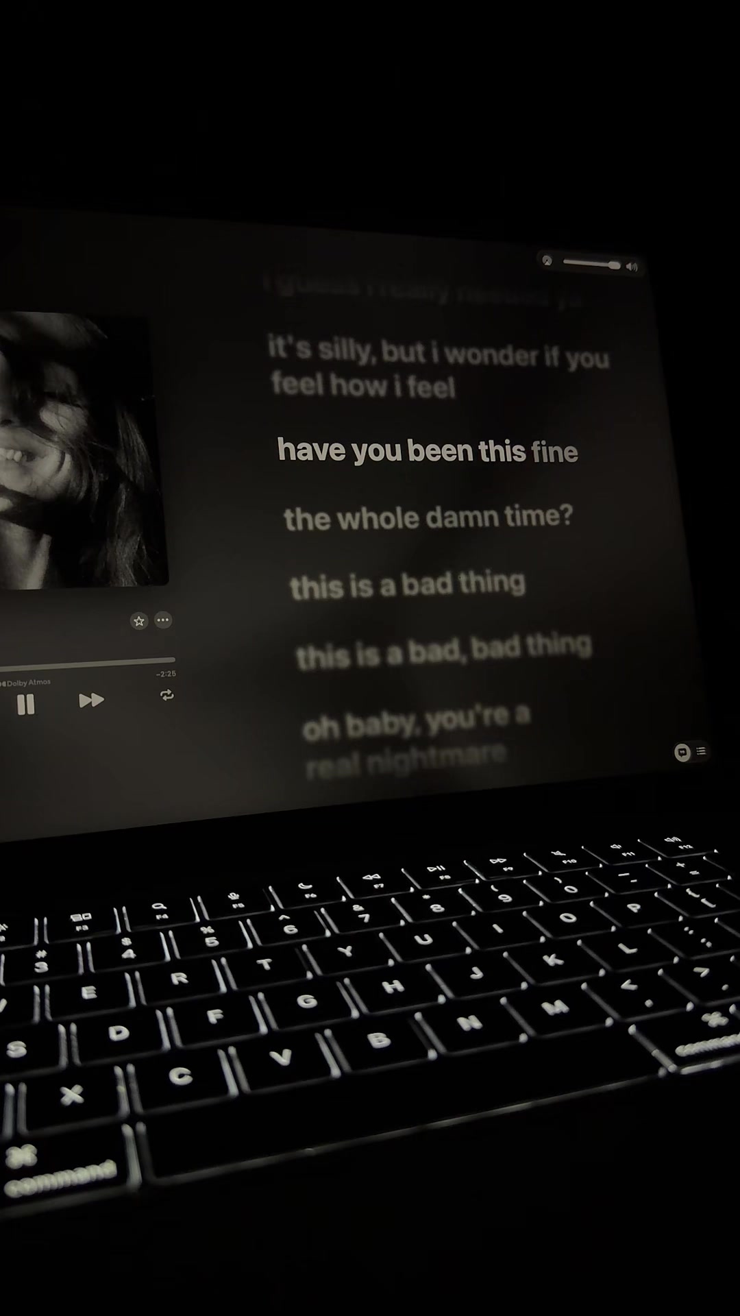 @🌌🎧musicallyrics🎶💿