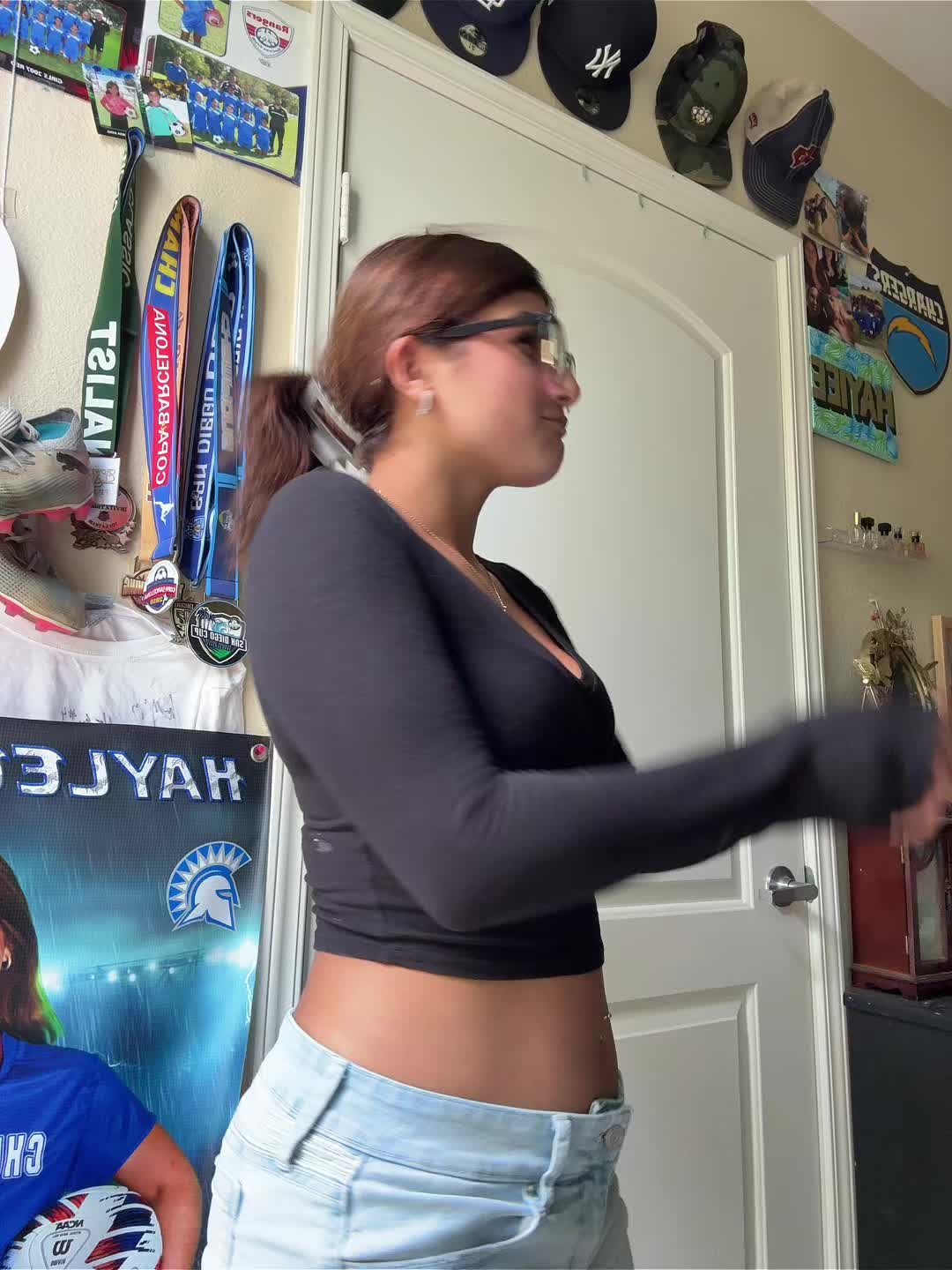 @Haylee