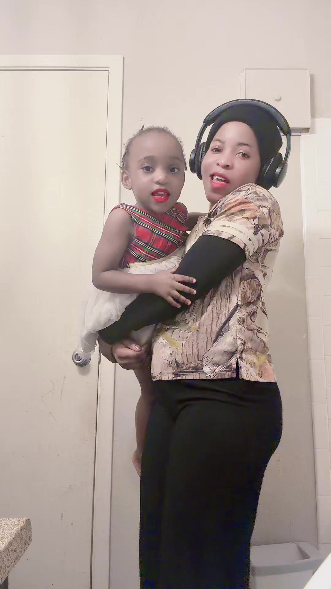 @Elena Mzaliwa